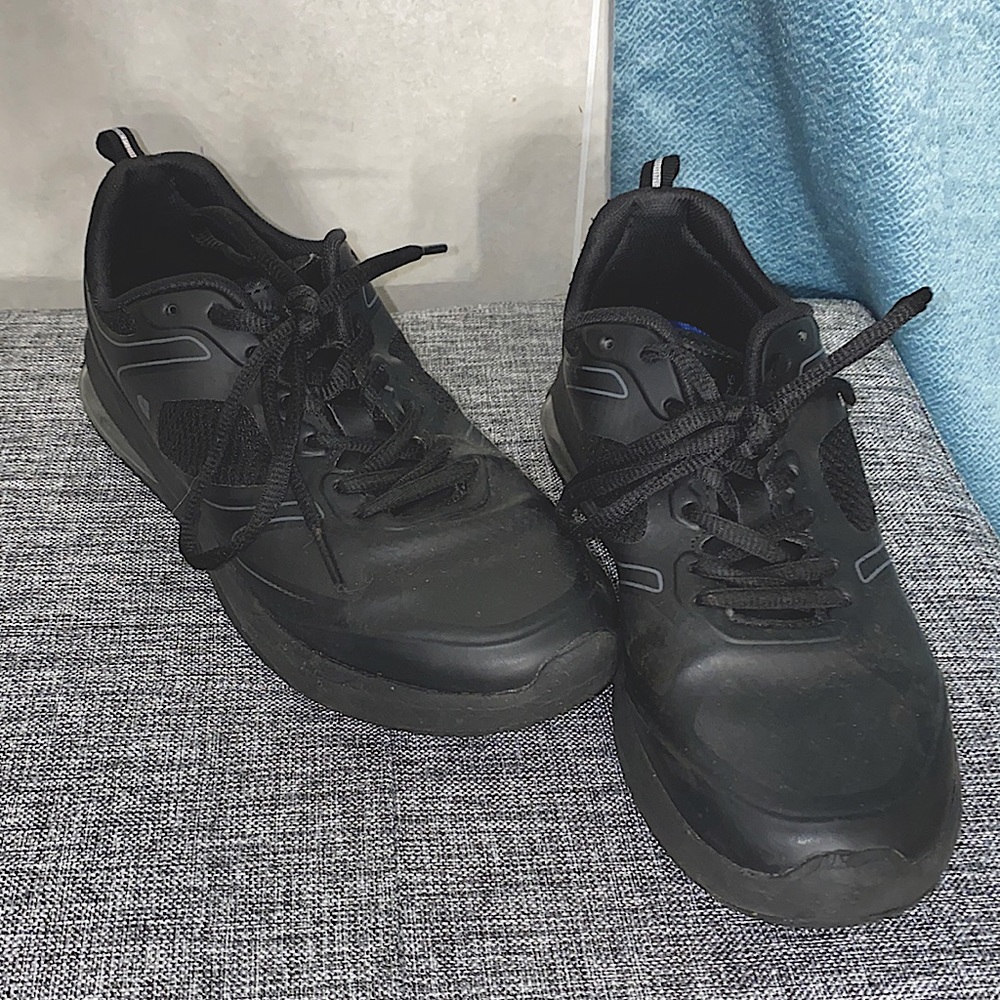 No slip sneakers